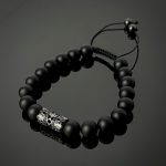 Matt fekete ónix órakísérő karkötő - fekete színű díszítéssel