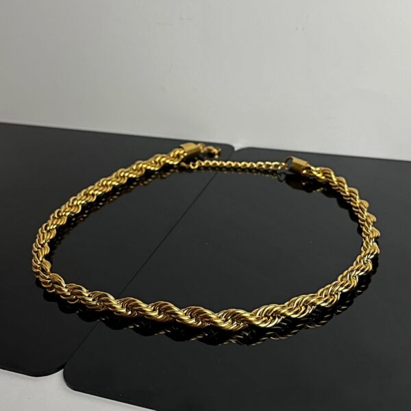 Lux - Nyaklánc 18 K arany színnel beterítve